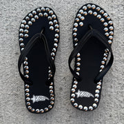 NAIL FLIP FLOPS
